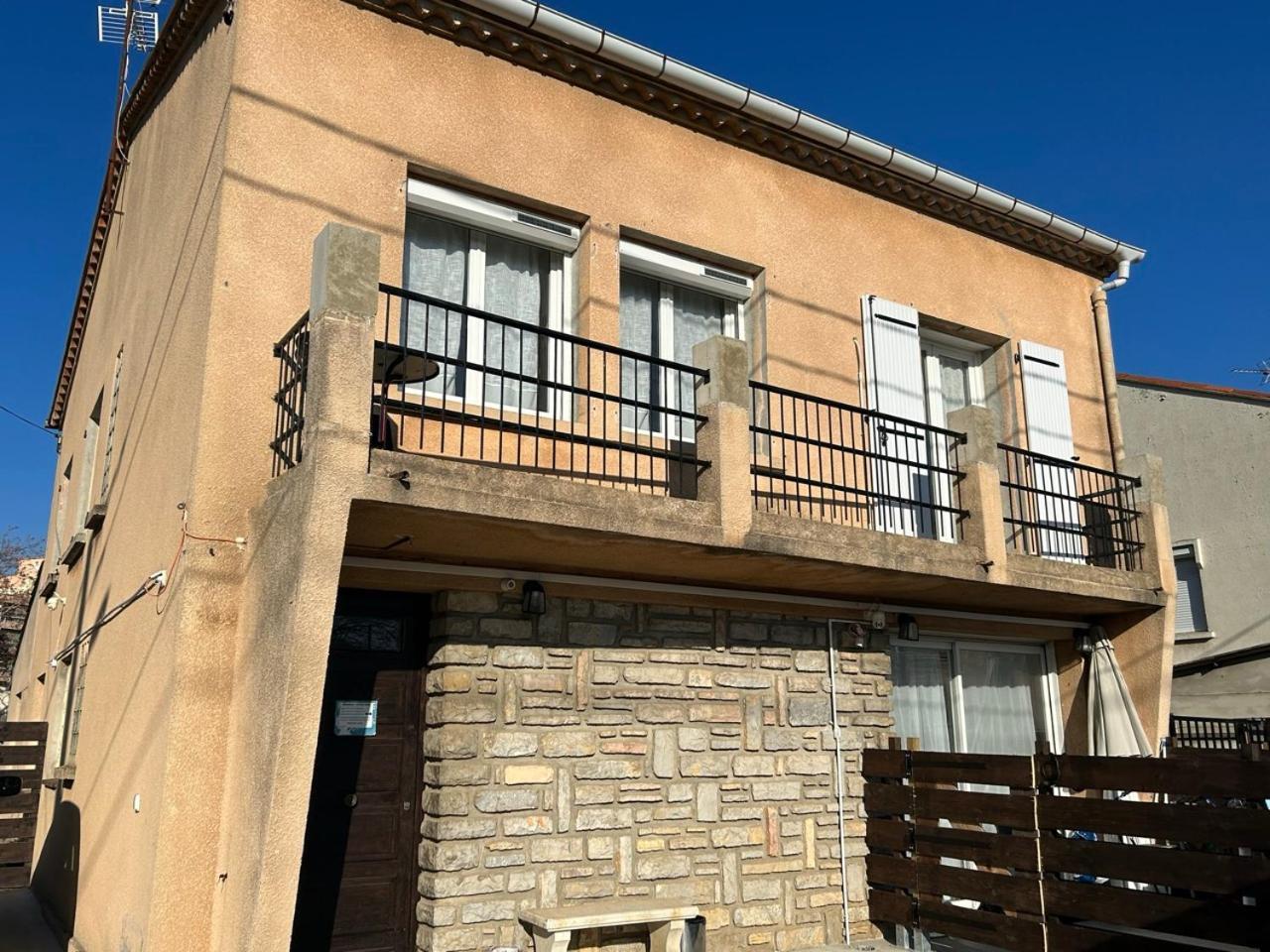 Appartement Les voyages de Romane Narbonne Extérieur photo