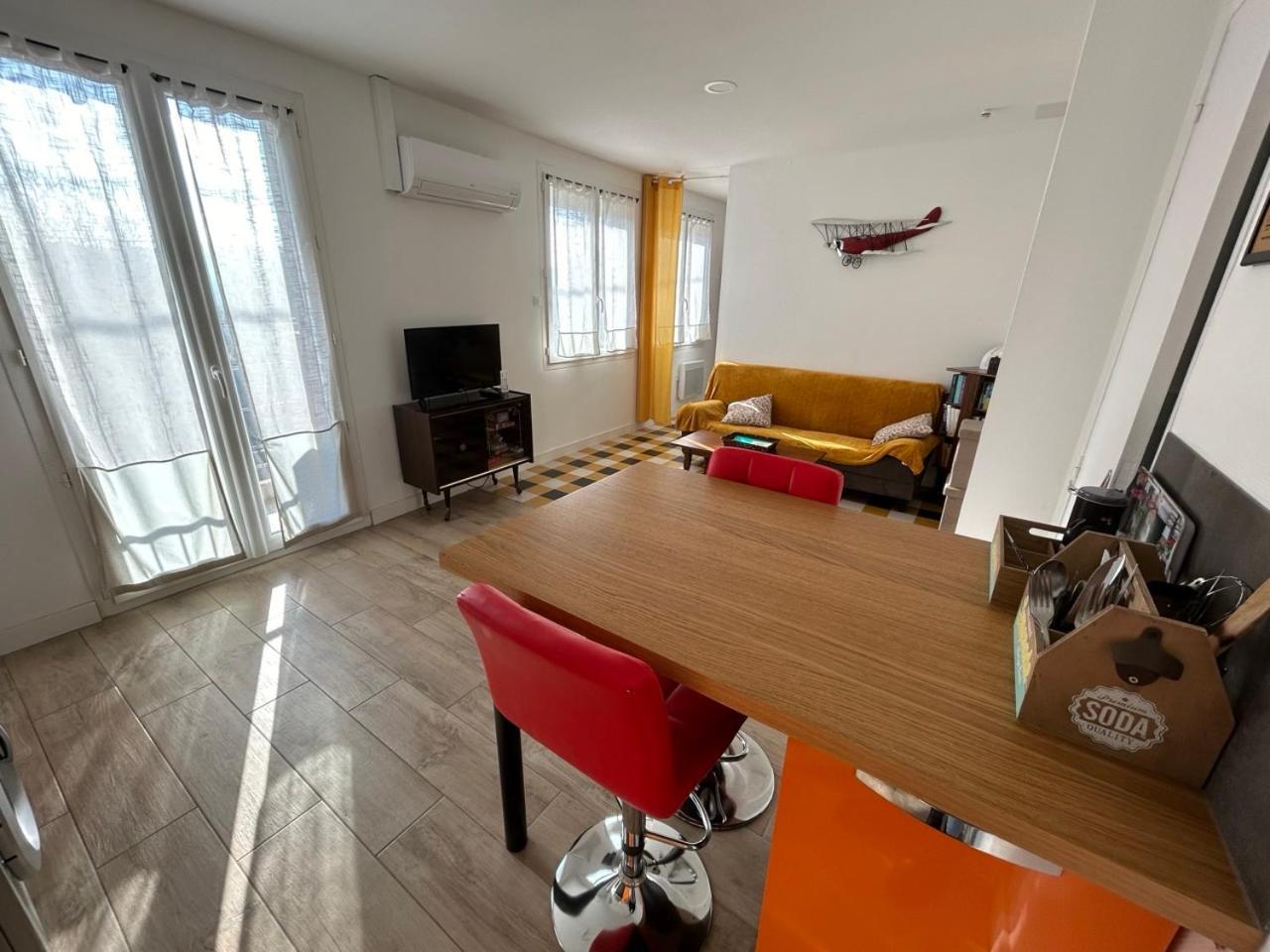 Appartement Les voyages de Romane Narbonne Extérieur photo